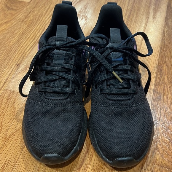 EUC Women’s Adidas Cloudfoam Sneakers - Picture 5 of 13